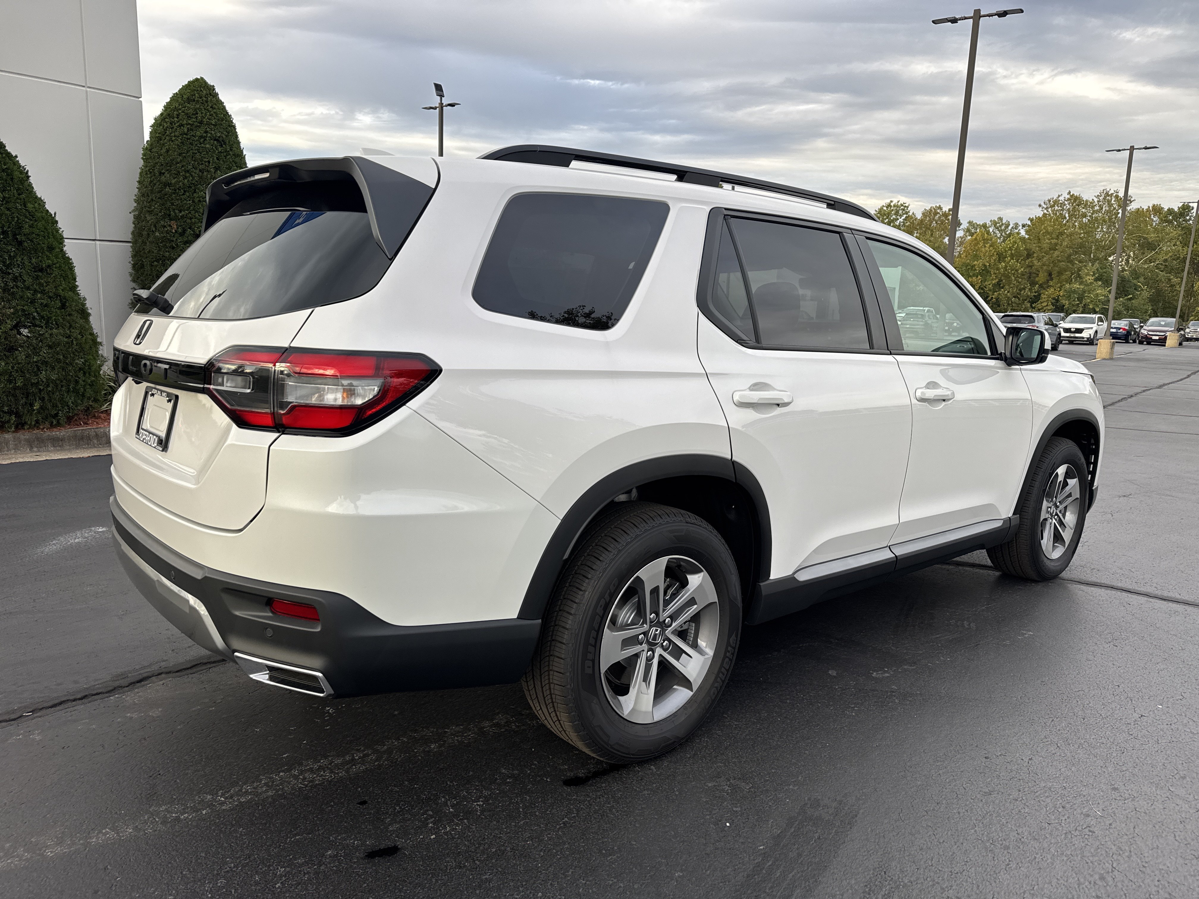New 2026 Honda Pilot EX-L image 4