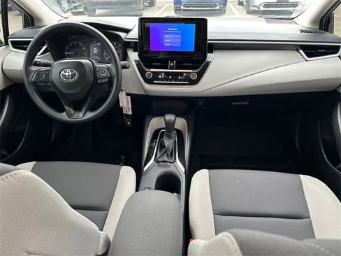 Certified 2025 Toyota Corolla LE image 12