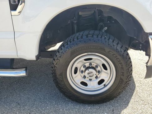 Used 2019 Ford F250 XL w/ XL Value Package image 8