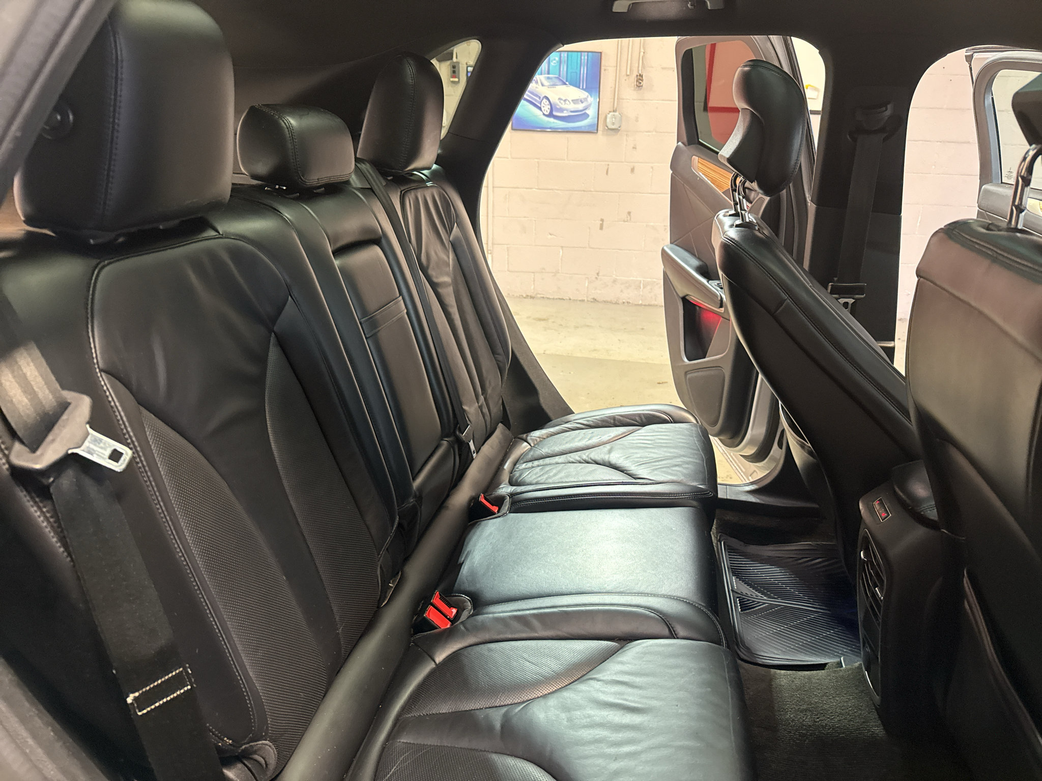 Used 2015 Lincoln MKC AWD w/ Equipment Group 101A Select image 28