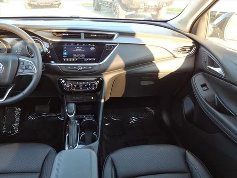 Used 2023 Buick Encore GX Essence w/ Experience Buick Package FWD image 19