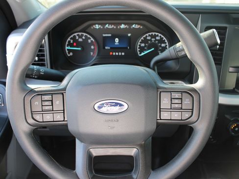 Used 2025 Ford F250 XL image 25