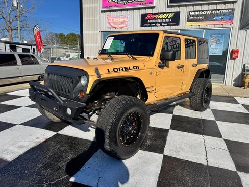 Used 2013 Jeep Wrangler Unlimited Sport image 2