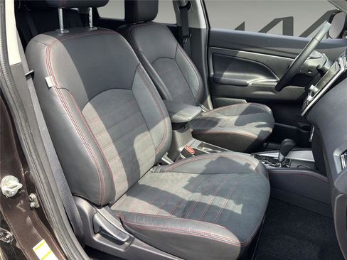 Used 2022 Mitsubishi Outlander Sport SE FWD image 25