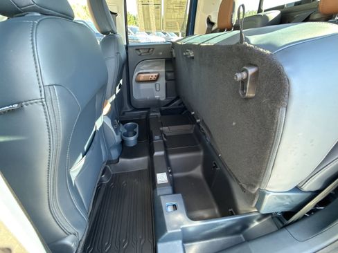 Used 2024 Ford Maverick Lariat image 27