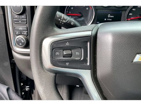 Used 2021 Chevrolet Silverado 2500 LT AWD/4WD image 17
