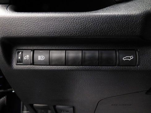 Used 2023 Toyota RAV4 XLE Premium image 31