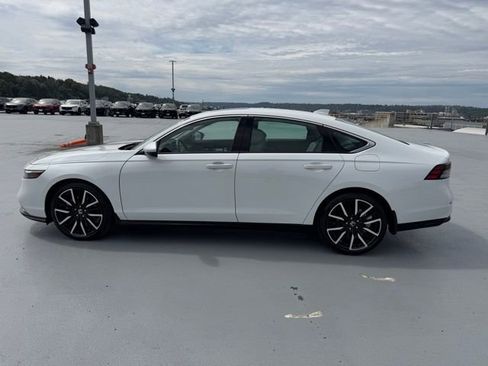 Certified 2024 Honda Accord Touring image 10