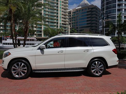 Used 2016 Mercedes-Benz GL 450 4MATIC image 3
