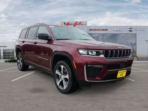 New 2026 Jeep Grand Cherokee L Limited RWD image 7
