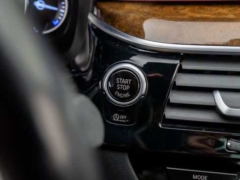 Used 2019 BMW 530i xDrive 530i xDrive image 30