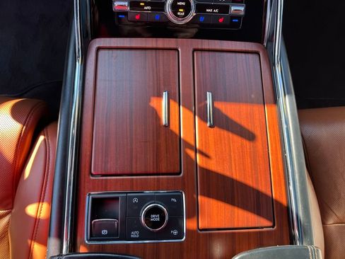 Used 2021 Lincoln Navigator L Reserve w/ Luxury Package image 35