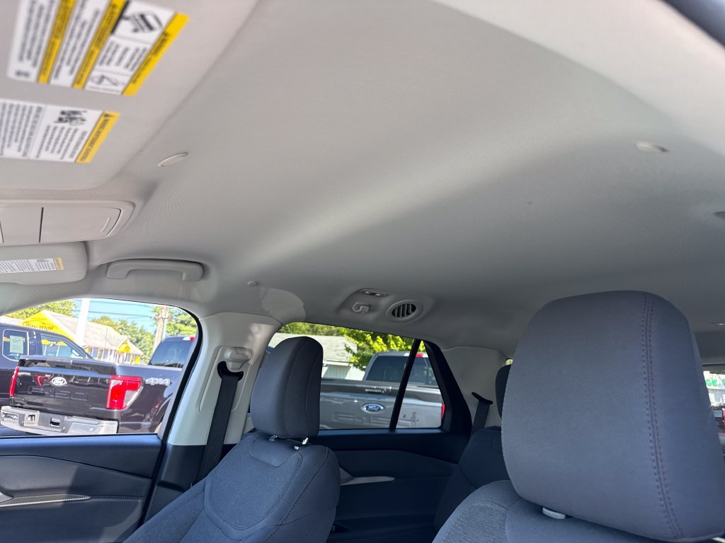 Used 2026 Ford Explorer Active RWD image 25