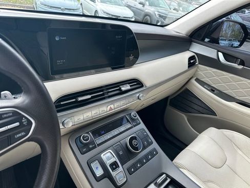 Used 2020 Hyundai Palisade Limited image 21