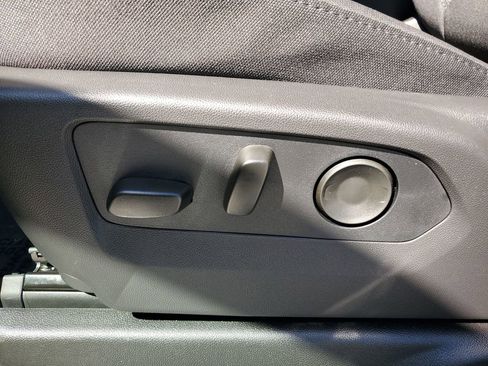 New 2026 Chevrolet Suburban LS image 20