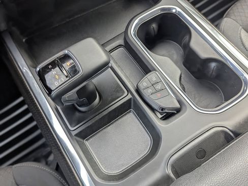 Used 2025 Chevrolet Silverado 1500 LT w/ Z71 Off-Road Package image 39