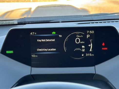 New 2026 Toyota Prius XLE image 24