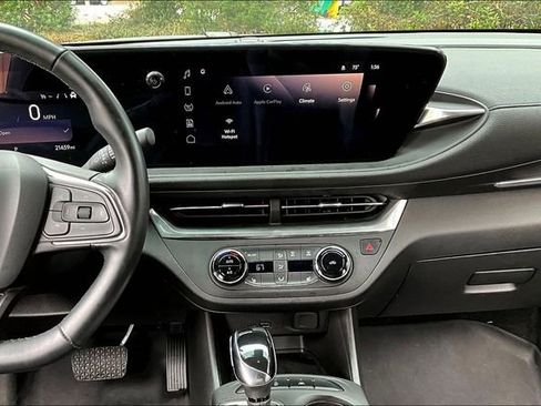 Used 2024 Buick Envista Preferred w/ Convenience I Package image 9