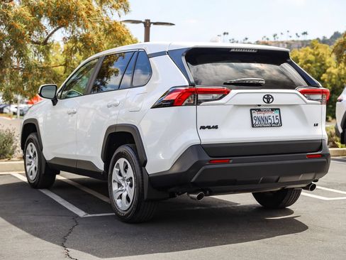 Used 2024 Toyota RAV4 LE FWD image 6