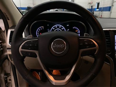 Used 2014 Jeep Grand Cherokee Limited w/ Trailer Tow Group IV image 21