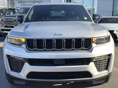 New 2026 Jeep Grand Cherokee Limited image 2