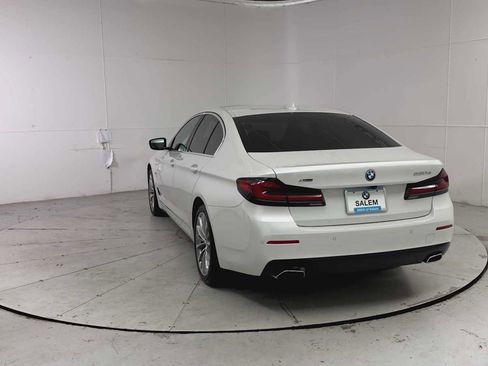 Used 2023 BMW 530e xDrive w/ Premium Package image 3