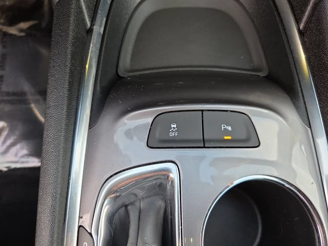Used 2025 Chevrolet Malibu LT FWD image 23