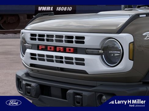 New 2026 Ford Bronco Heritage Edition AWD/4WD image 18