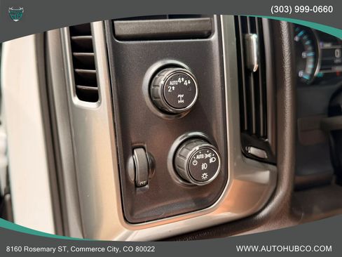 Used 2018 Chevrolet Silverado 1500 LT w/ All Star Edition AWD/4WD image 28