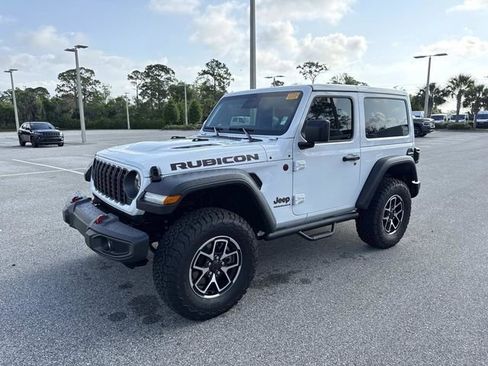 Used 2026 Jeep Wrangler Rubicon AWD/4WD image 7