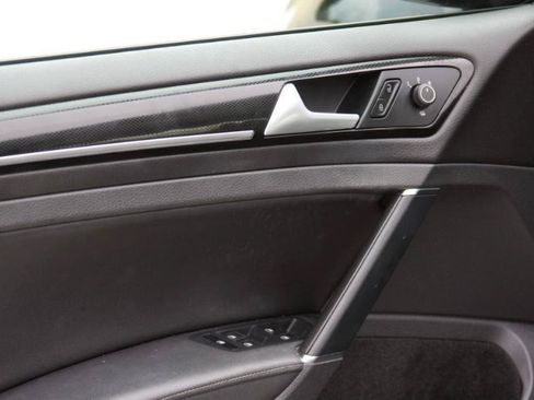 Used 2015 Volkswagen Golf TDI SEL FWD image 19