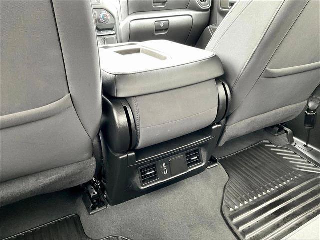 Used 2024 Chevrolet Silverado 1500 Custom Trail Boss AWD/4WD image 21
