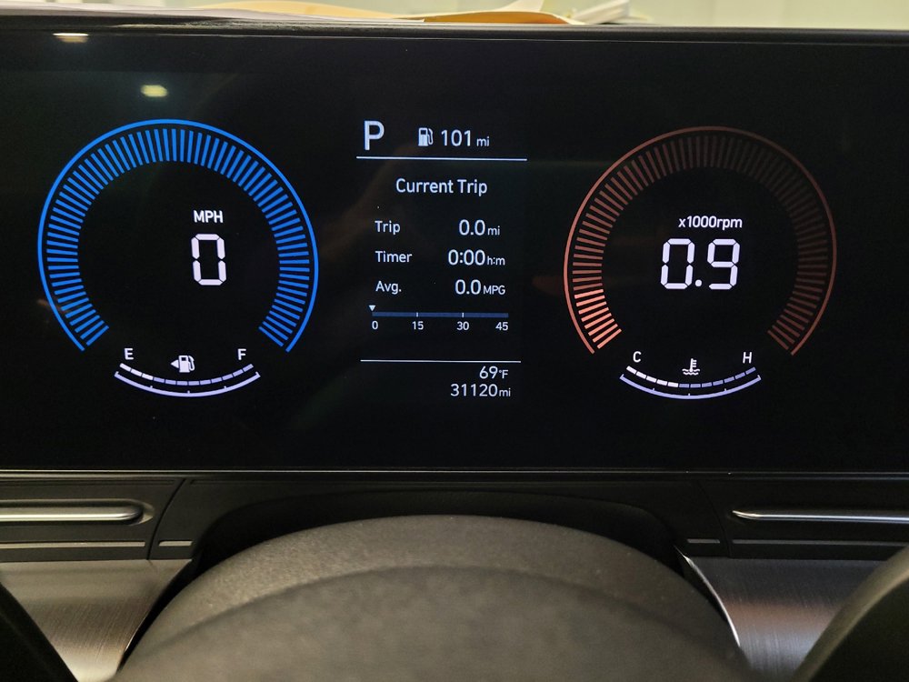 Used 2025 Hyundai Kona SEL FWD image 23