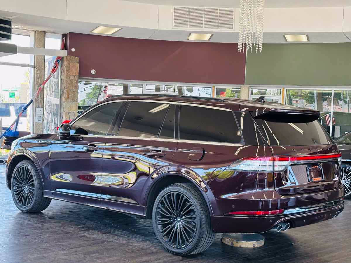 Used 2023 Lincoln Aviator Black Label w/ Dynamic Handling Package AWD/4WD image 14