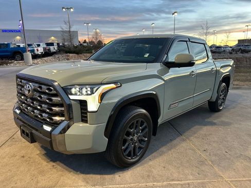 Used 2025 Toyota Tundra Platinum image 3