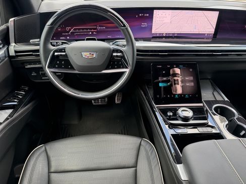 Certified 2026 Cadillac Escalade Sport w/ Touring Package AWD/4WD image 16