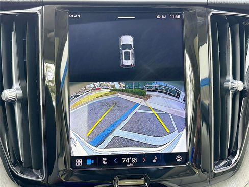 Used 2023 Volvo XC60 B5 Plus w/ Protection Package Premier image 15