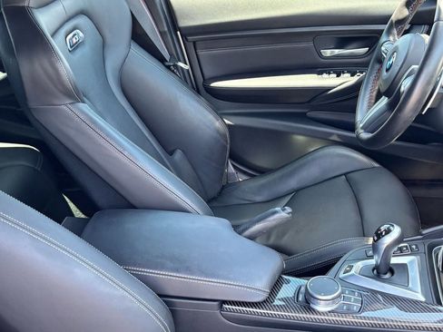Used 2018 BMW M3 RWD image 10