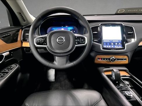 Used 2023 Volvo XC90 B6 Plus w/ Protection Package Premier AWD/4WD image 8