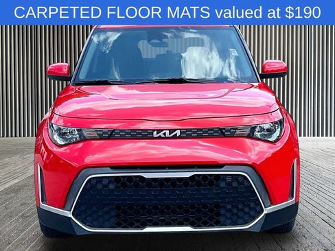 Used 2025 Kia Soul LX FWD image 3