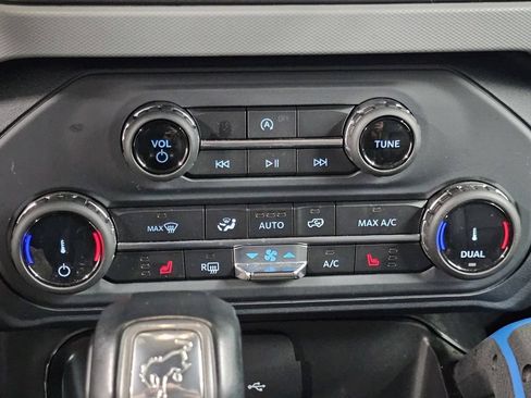 Used 2022 Ford Bronco Black Diamond AWD/4WD image 17