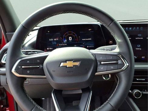 New 2026 Chevrolet Traverse LT w/ LPO, Floor Liner Package AWD/4WD image 22