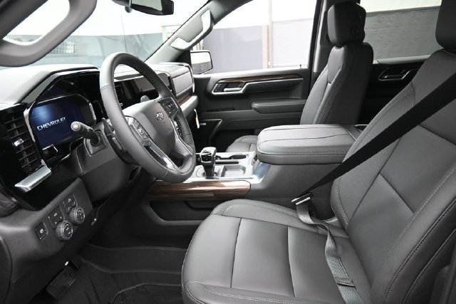 New 2026 Chevrolet Silverado 1500 RST AWD/4WD image 8