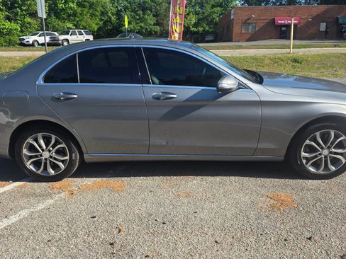 Used 2015 Mercedes-Benz C 300 4MATIC Sedan w/ Premium 1 Package image 4