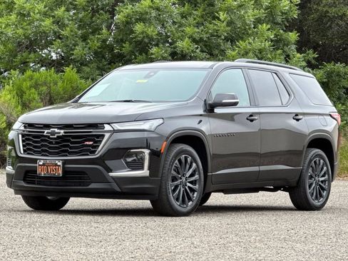 Used 2023 Chevrolet Traverse RS w/ LPO, Cargo Package FWD image 8