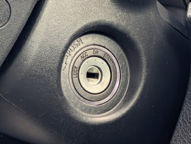 Used 2020 Toyota Camry SE FWD image 19
