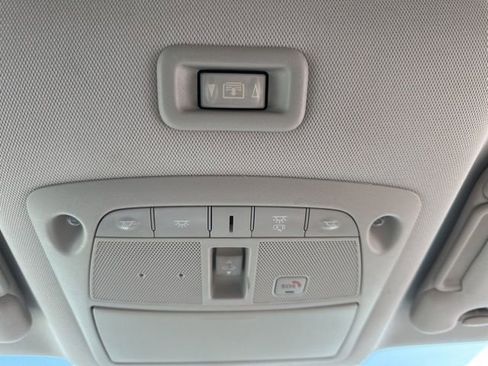 Used 2018 Nissan Pathfinder Platinum w/ Cargo Package FWD image 13