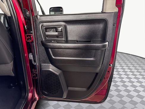 Used 2018 RAM 1500 Express image 26