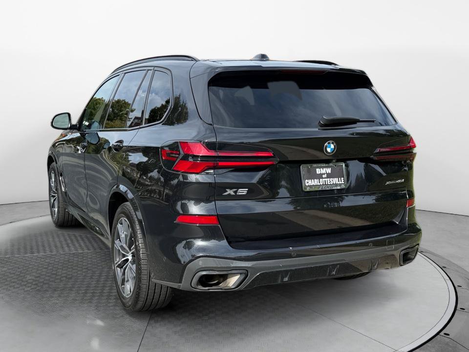 Used 2024 BMW X5 xDrive40i w/ M Sport Package AWD/4WD image 5