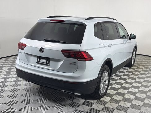 Used 2018 Volkswagen Tiguan S w/ 3rd Row Seat Package AWD/4WD image 5